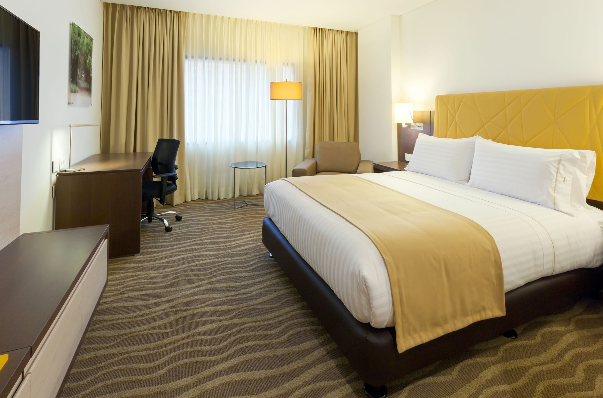 holiday inn express and suites bogota zona financiera by ihg
