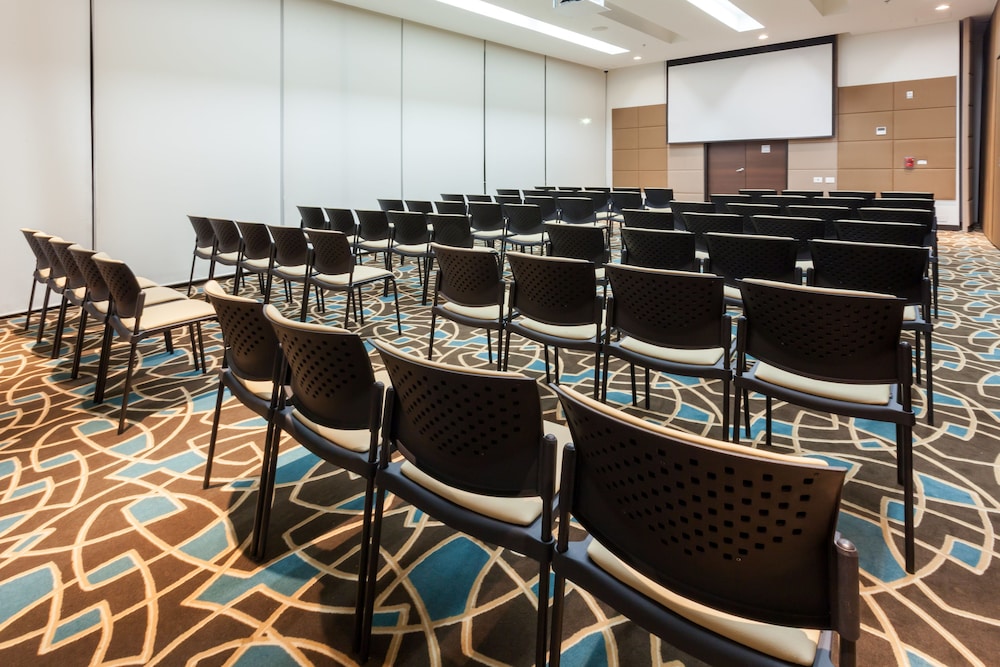 holiday inn express and suites bogota zona financiera by ihg