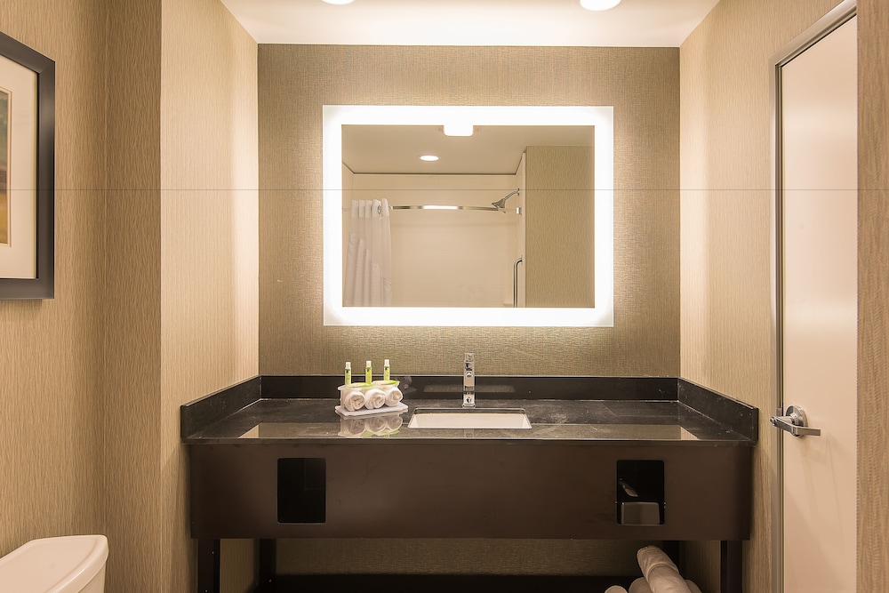 holiday inn express and suites norwood boston area by ihg