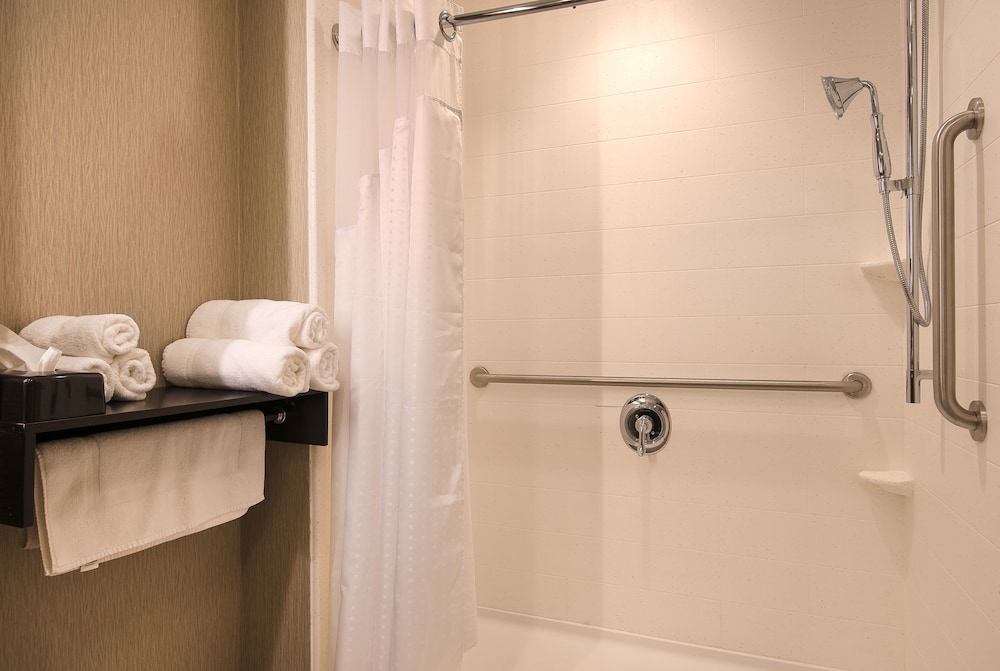 holiday inn express and suites norwood boston area by ihg