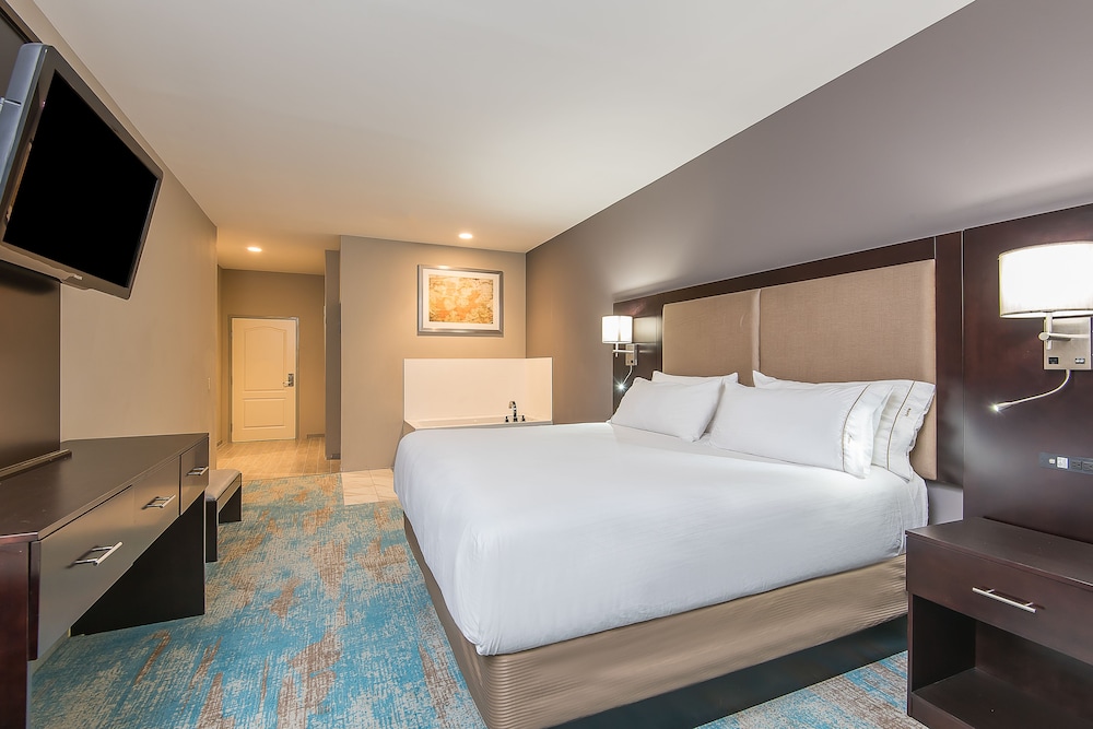 holiday inn express and suites norwood boston area by ihg