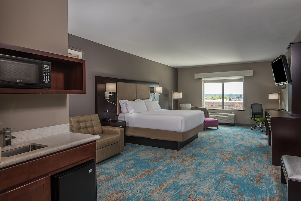 holiday inn express and suites norwood boston area by ihg