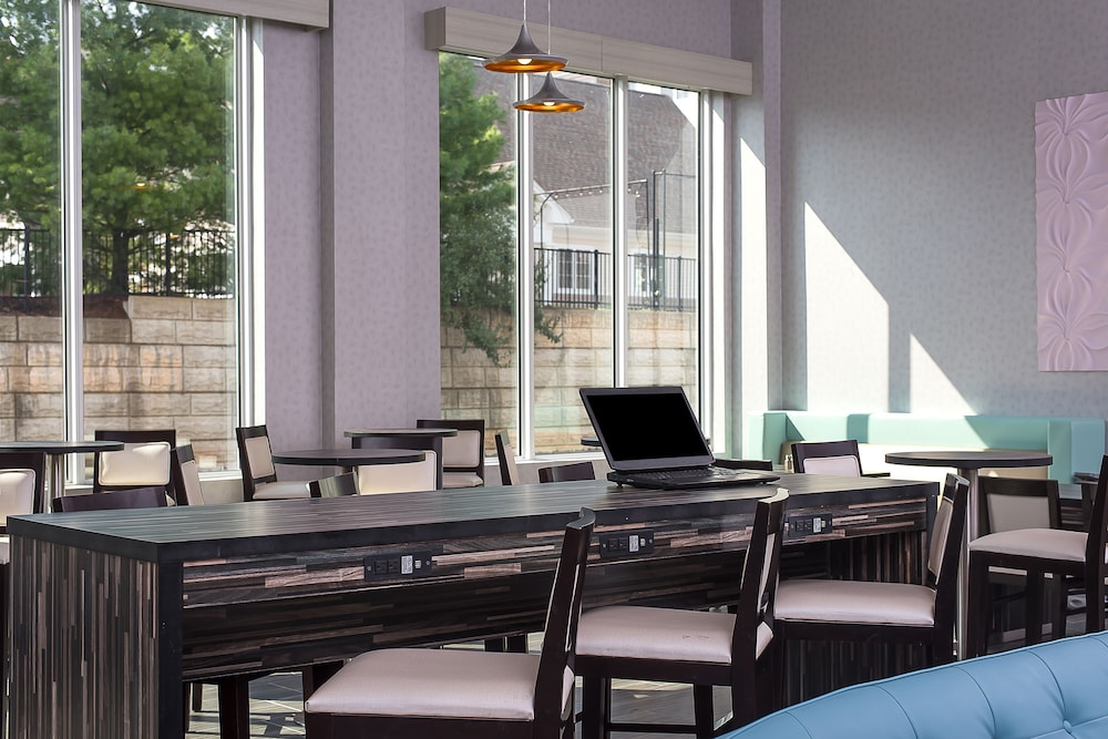 holiday inn express and suites norwood boston area by ihg
