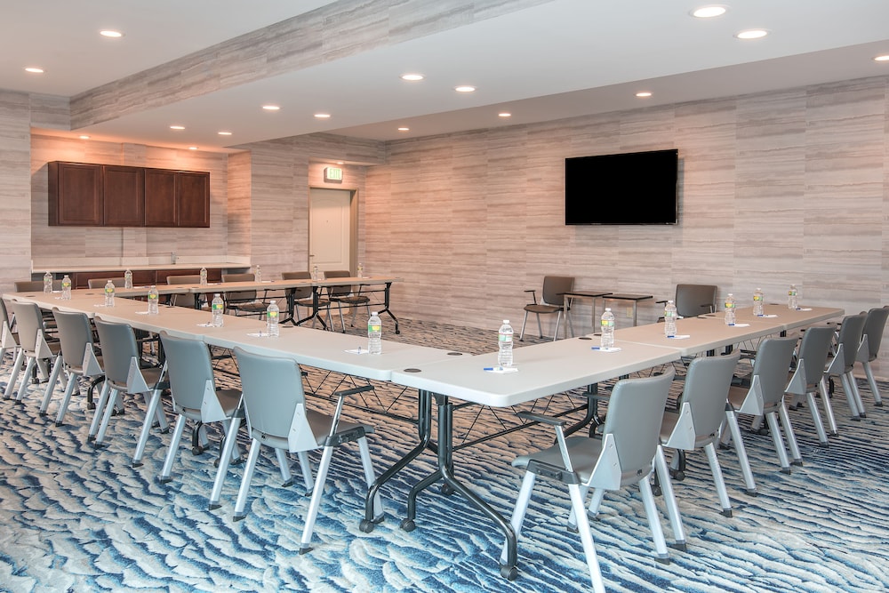 holiday inn express and suites norwood boston area by ihg
