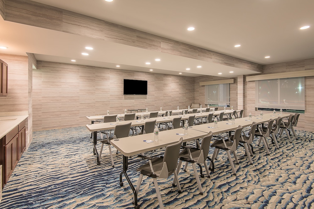 holiday inn express and suites norwood boston area by ihg