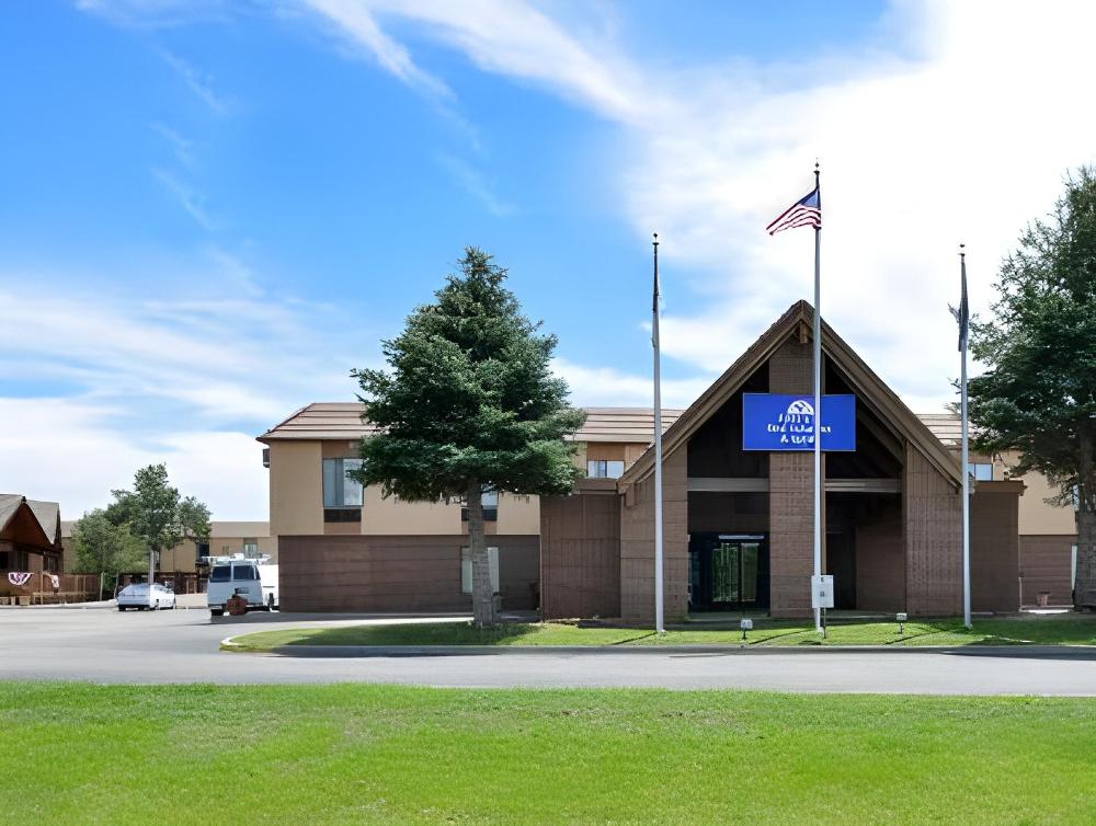 guesthouse inn and suites fort collins