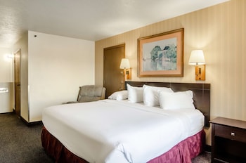 guesthouse inn and suites fort collins