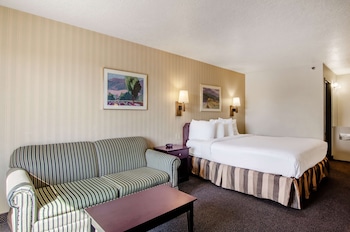 guesthouse inn and suites fort collins