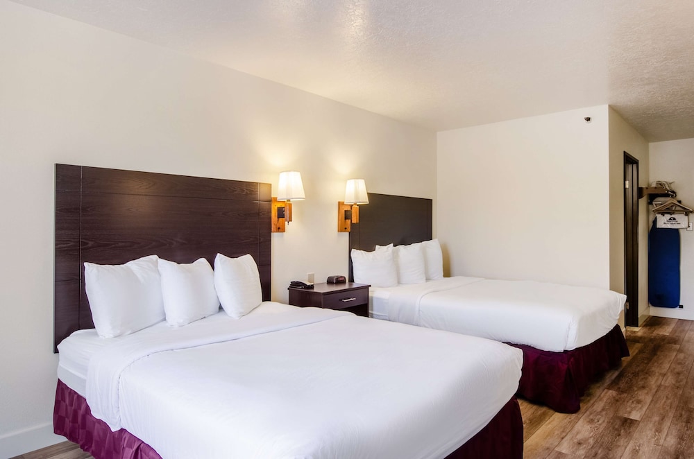 guesthouse inn and suites fort collins