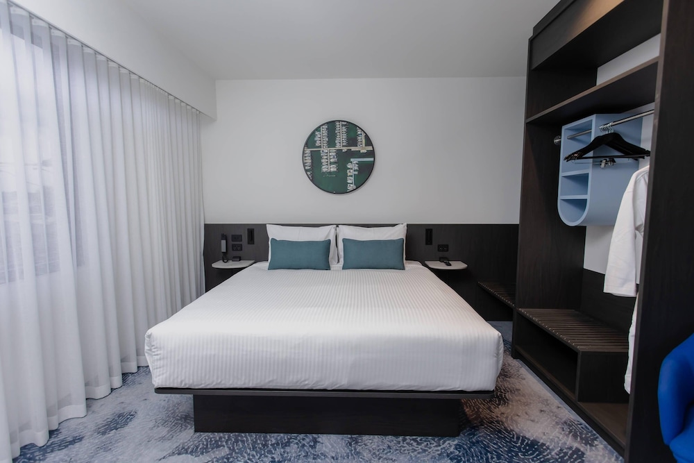 chifley geelong hotel and apartments