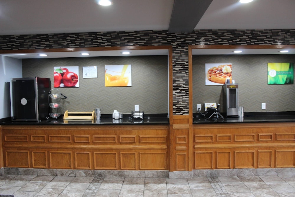 quality inn and suites university area