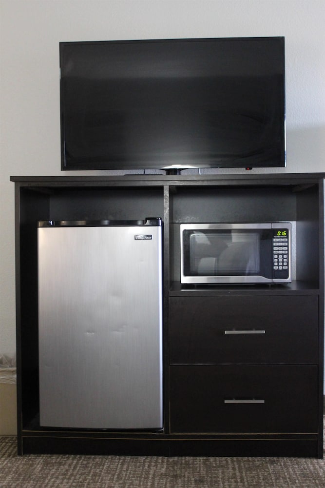 quality inn and suites university area