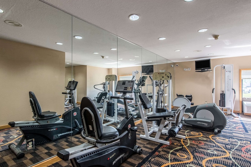 quality inn and suites university area