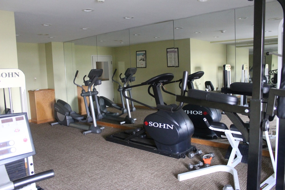 quality inn and suites university area