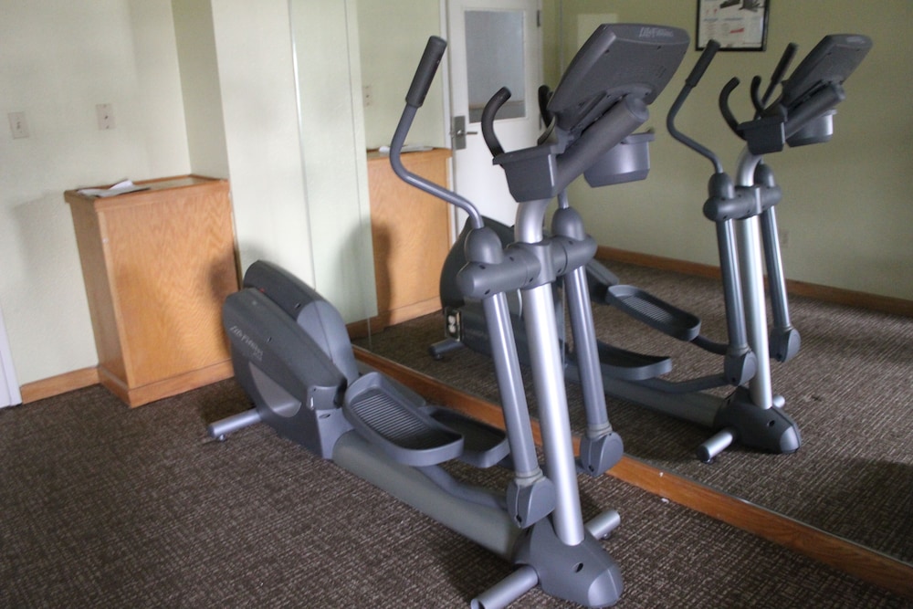 quality inn and suites university area