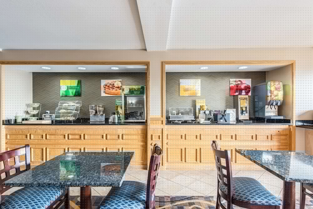 quality inn and suites university area