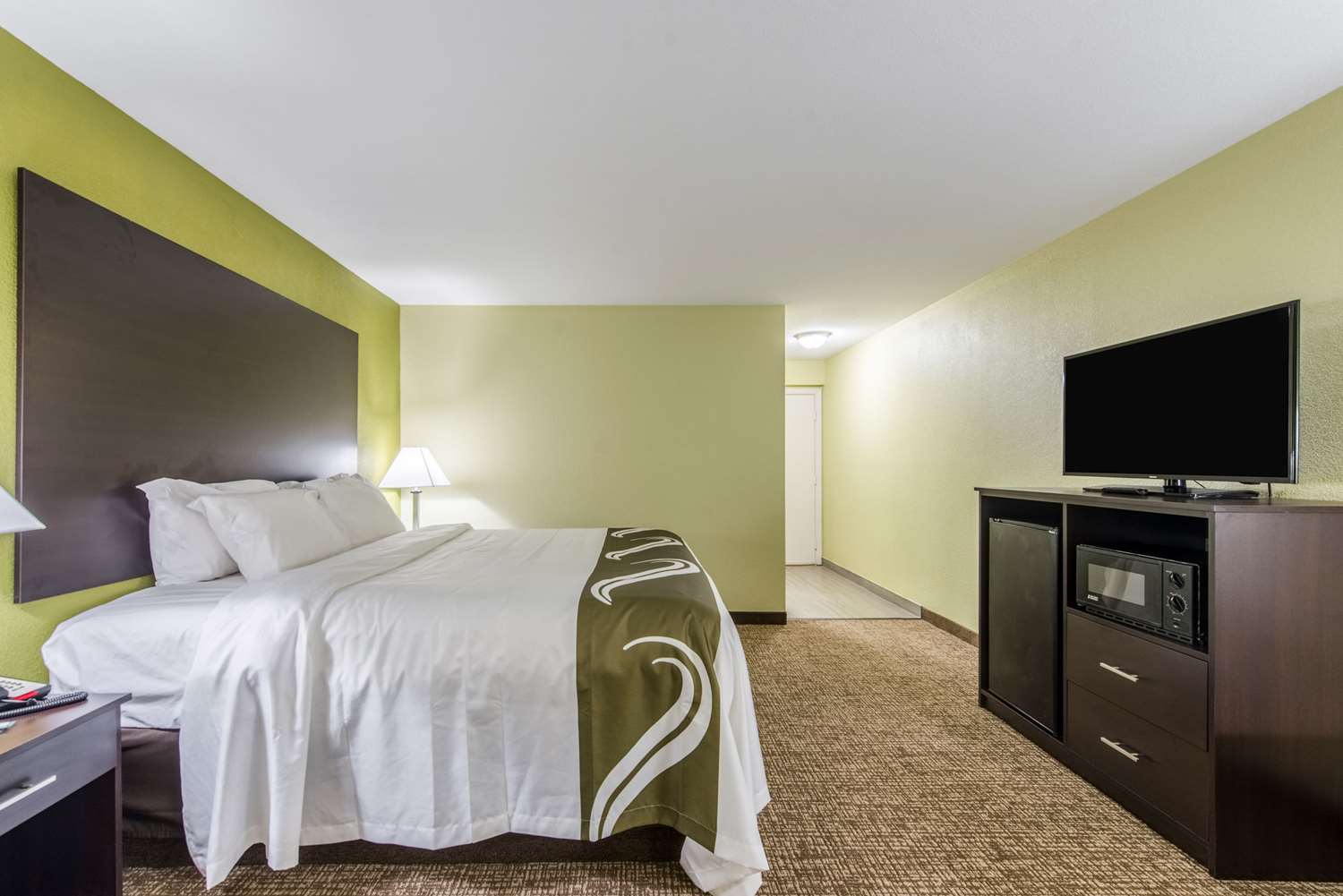 quality inn and suites university area