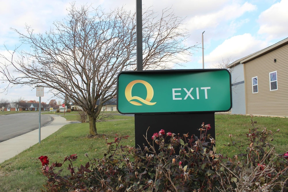 quality inn and suites university area