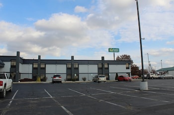 quality inn and suites university area