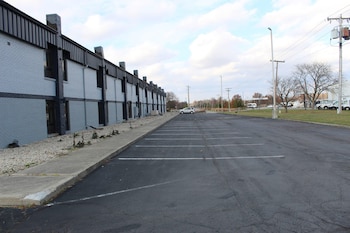 quality inn and suites university area