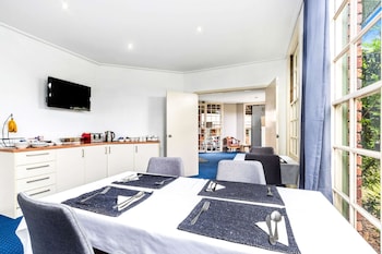 greensborough motel