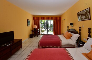 hotel bakoua les trois ilets