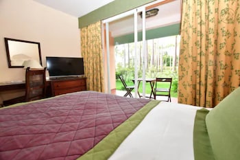 hotel bakoua les trois ilets