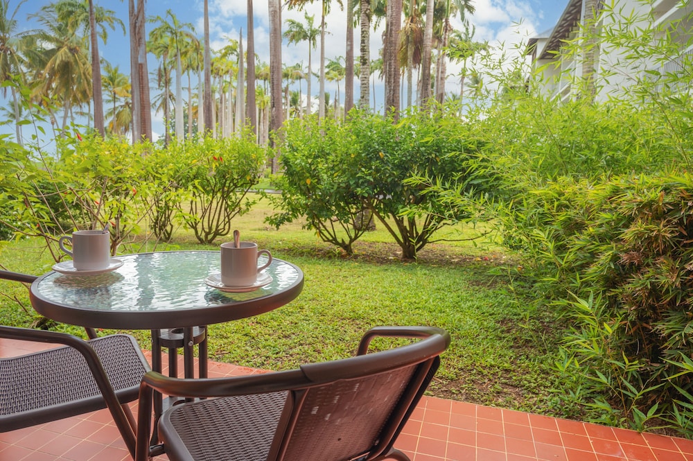 hotel bakoua les trois ilets