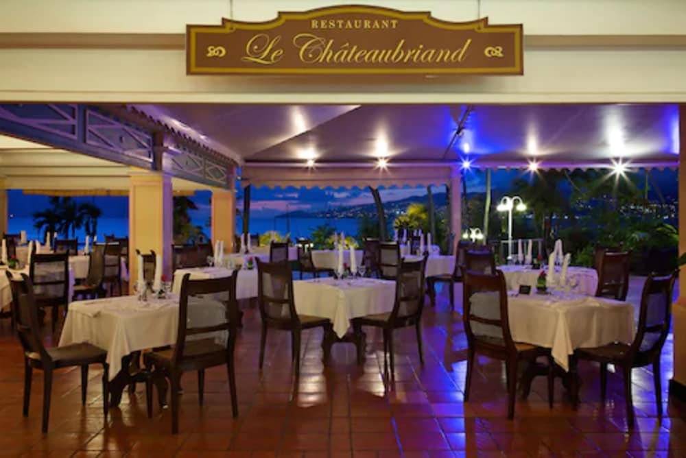 hotel bakoua les trois ilets