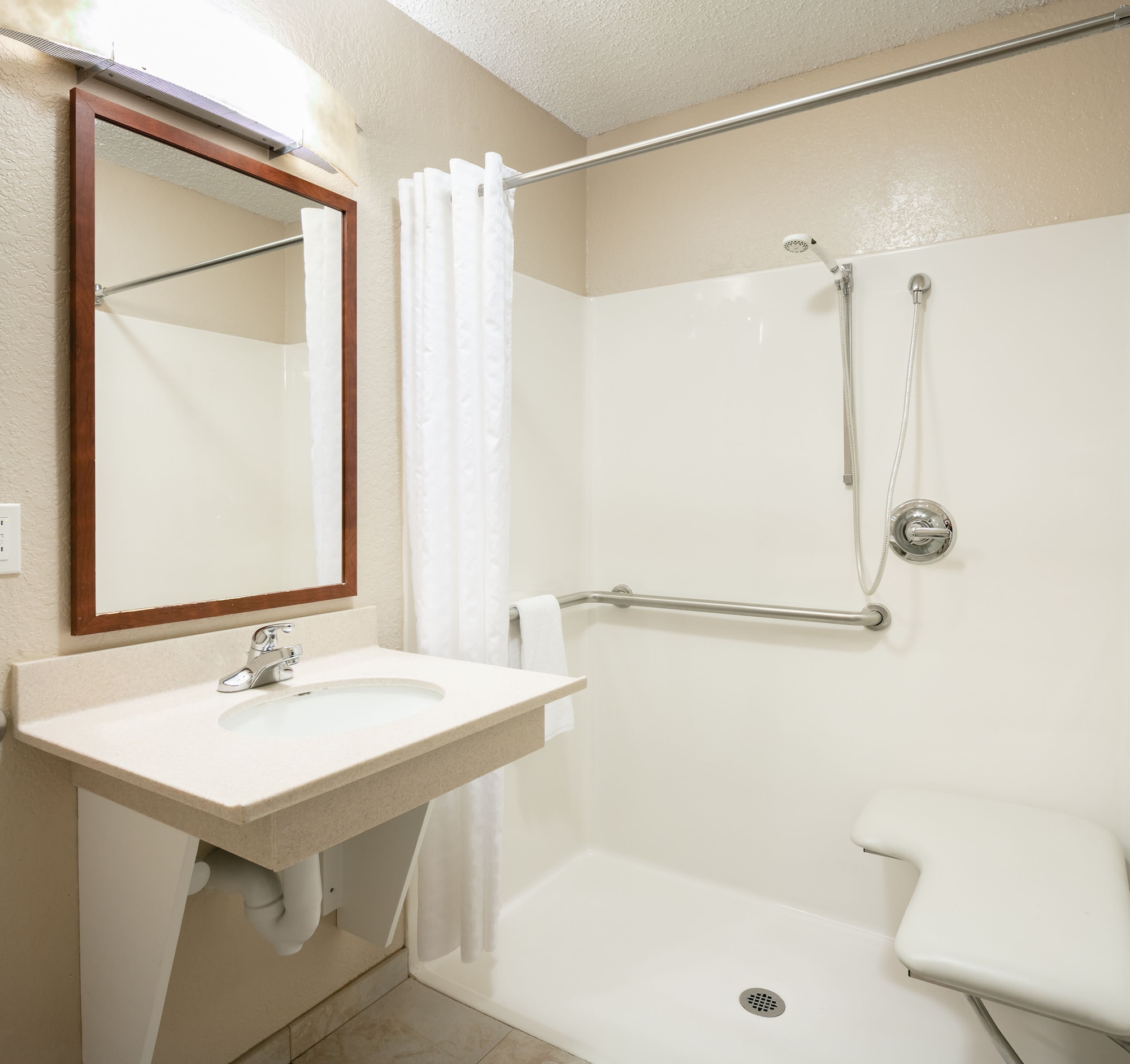 candlewood suites kenosha by ihg
