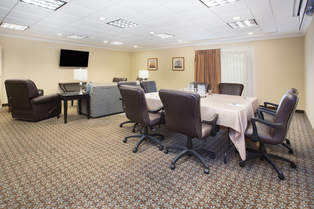 candlewood suites kenosha by ihg
