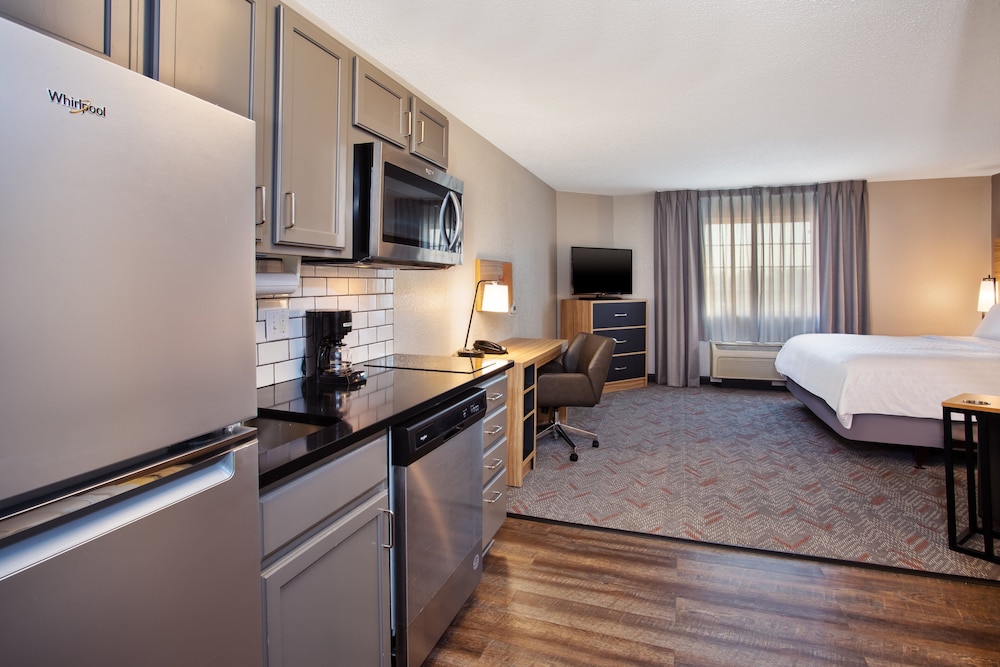 candlewood suites kenosha by ihg