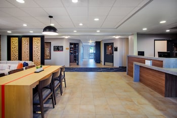 Candlewood Suites Kenosha By Ihg,Milwaukee>>Kenosha,3 star