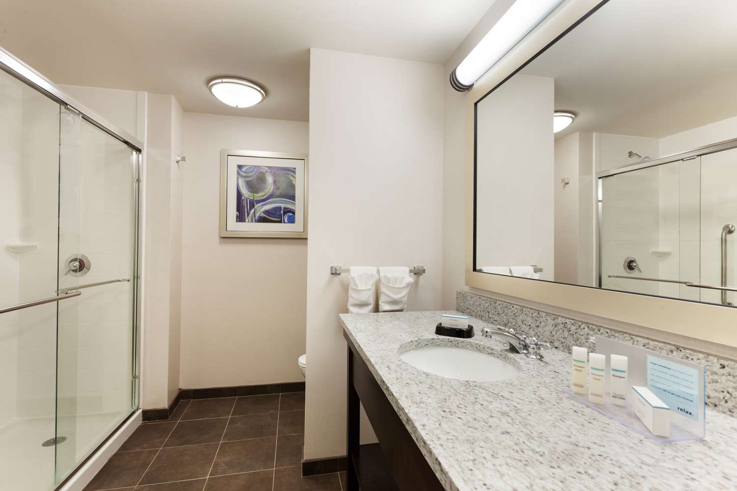 hampton inn and suites camp springs andrews afb
