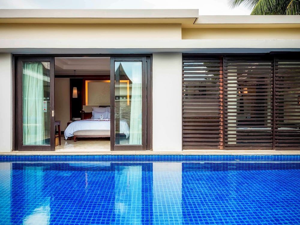pullman sanya yalong bay villas and resort