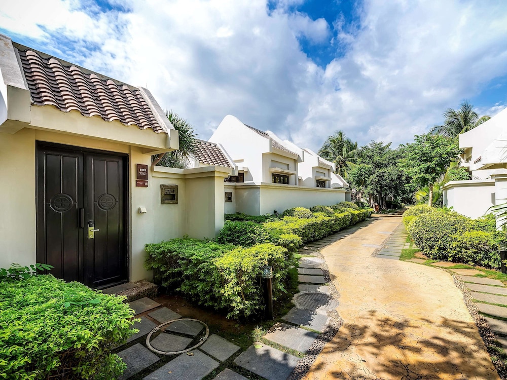 pullman sanya yalong bay villas and resort