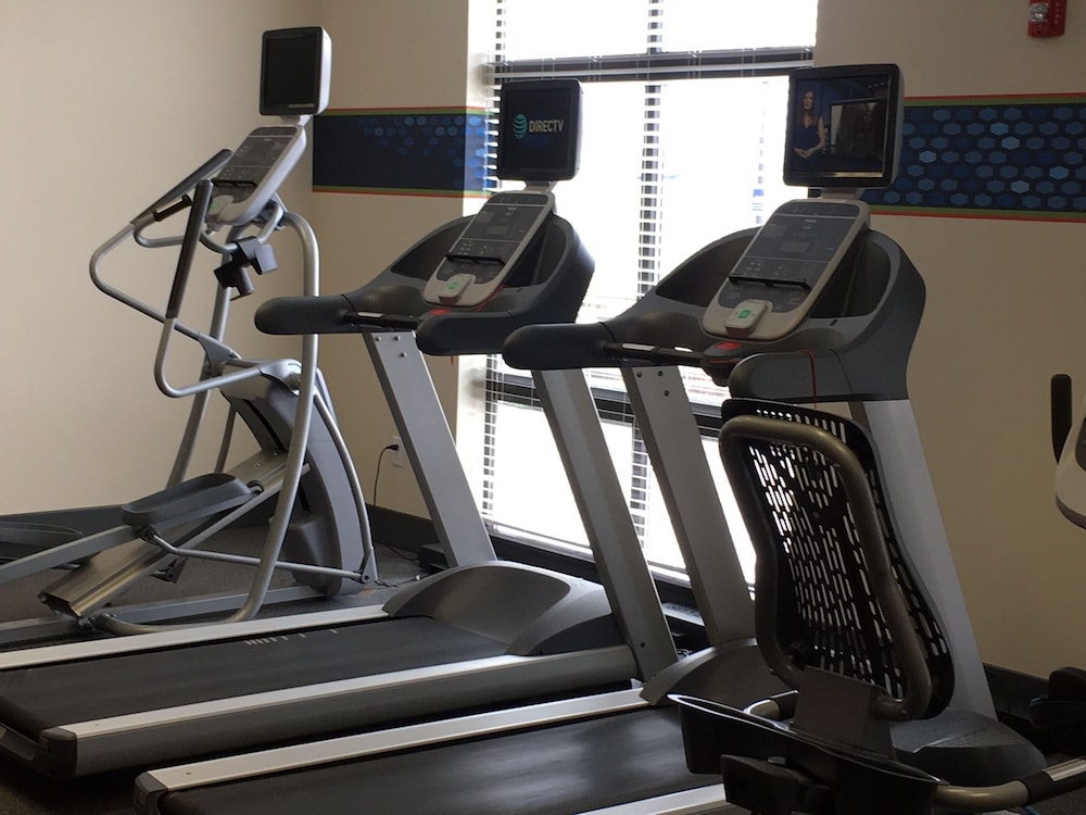 hampton inn and suites sandusky milan