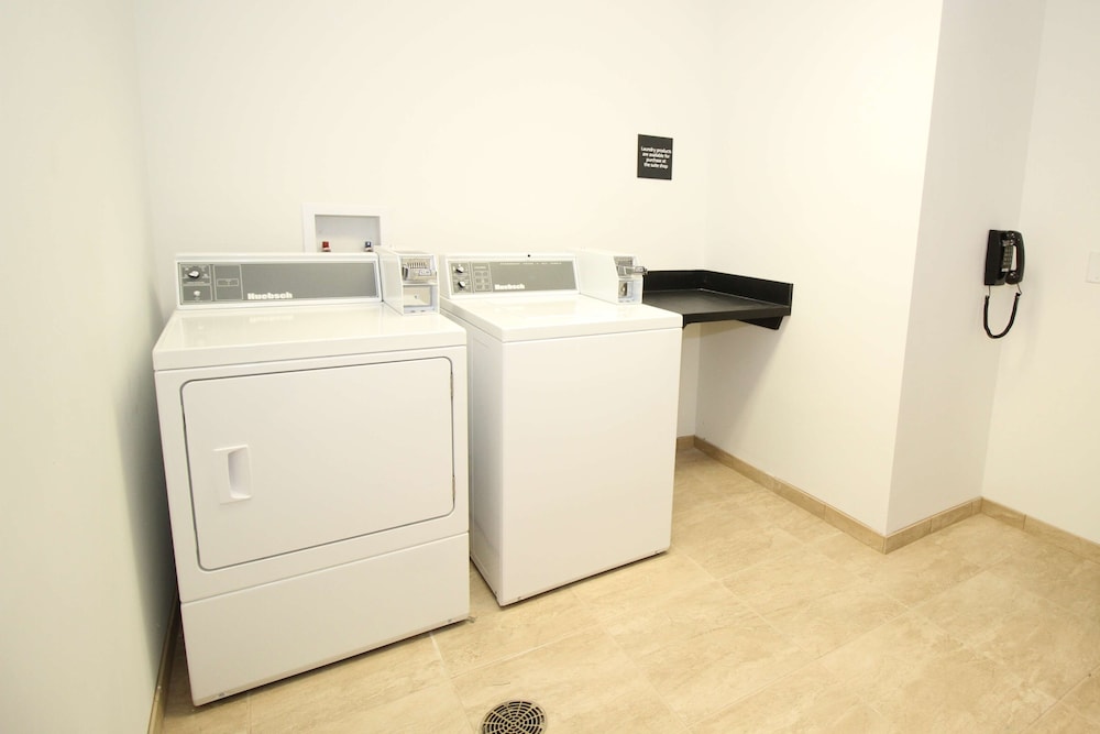 hampton inn and suites sandusky milan