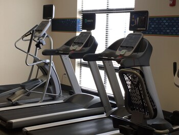 hampton inn and suites sandusky milan