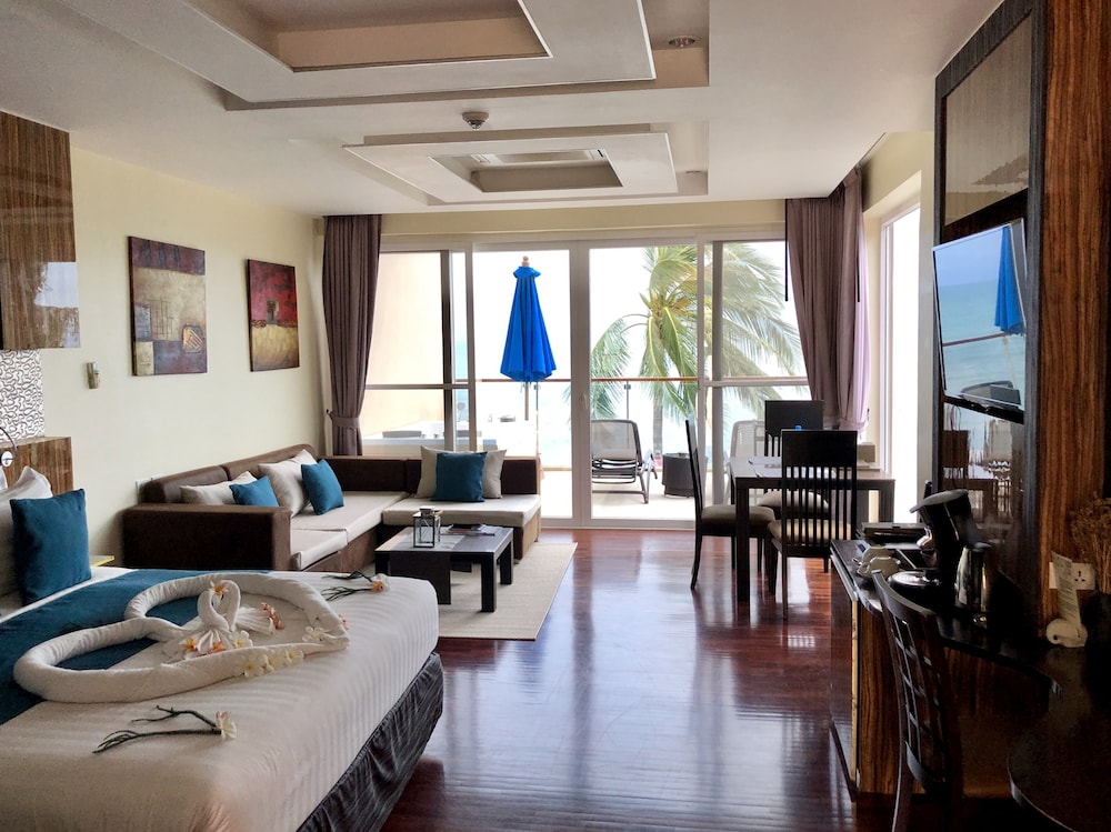 royal beach boutique resort and spa