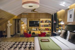 browns central hotel