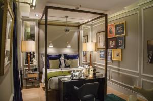 browns central hotel