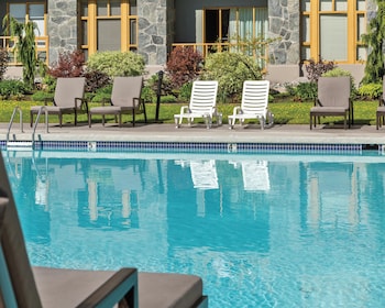 whistler cascade lodge