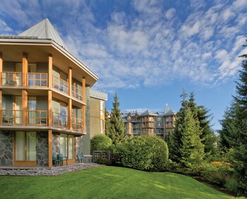 Whistler Cascade Lodge,,3 star