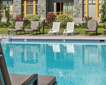 whistler cascade lodge