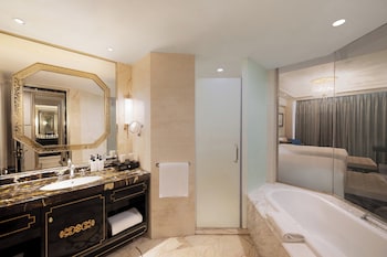 Intercontinental Resort Lhasa Paradise, An Ihg Hotel,Tibet>>Lhasa,4.5 star