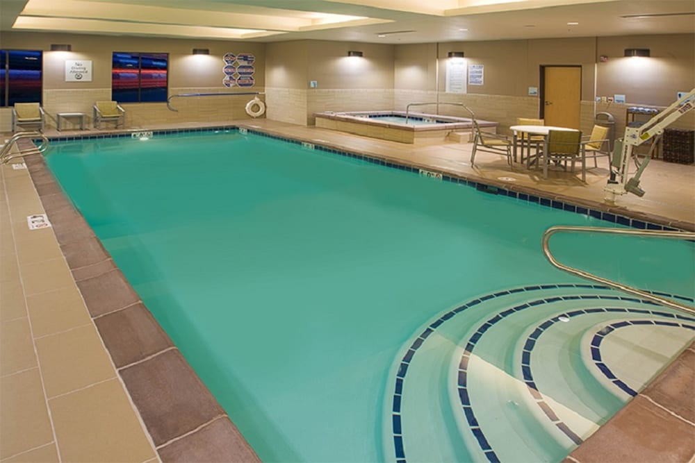 holiday inn express and suites murray