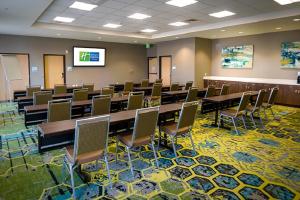 holiday inn express and suites murray