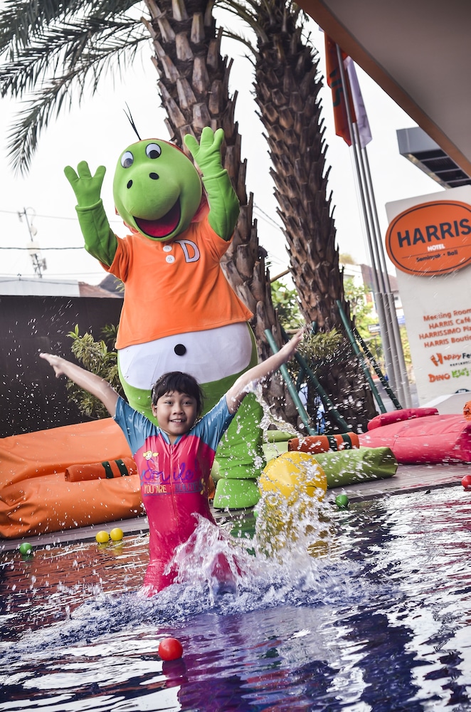 harris hotel seminyak bali