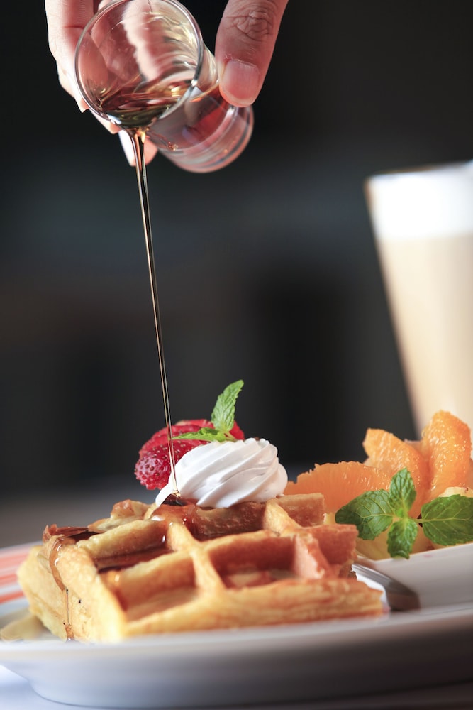 harris hotel seminyak bali